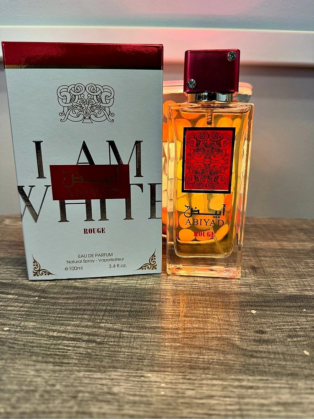 Abiyad I AM WHITE Rouge NWT